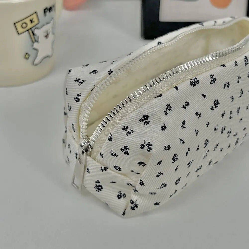 Small Fresh Floral Pen Bag Large Capacity Pencil Case Multifunctional Stationery Storage Bag Student School Organizer Supplies