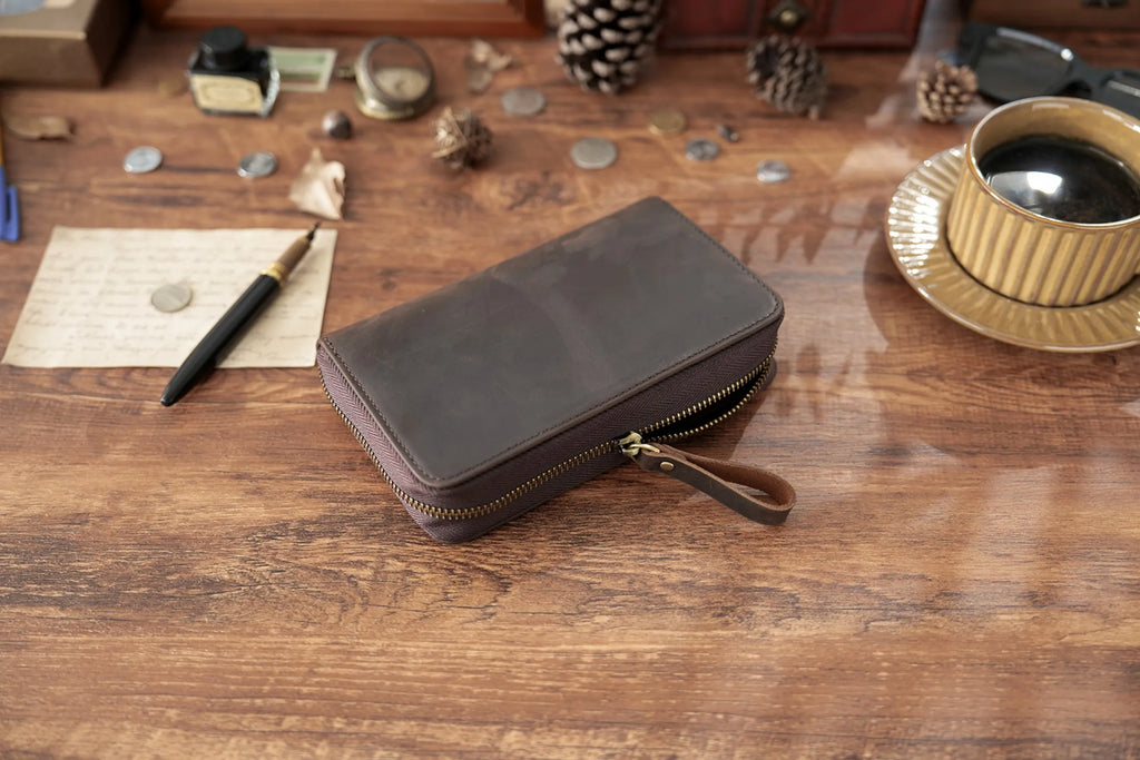 Genuine Leather Fountain Pen Holder Case with Divider, Large Capacity Pencil Pouch Pen Bag for 10 Pens, for Students Stationery