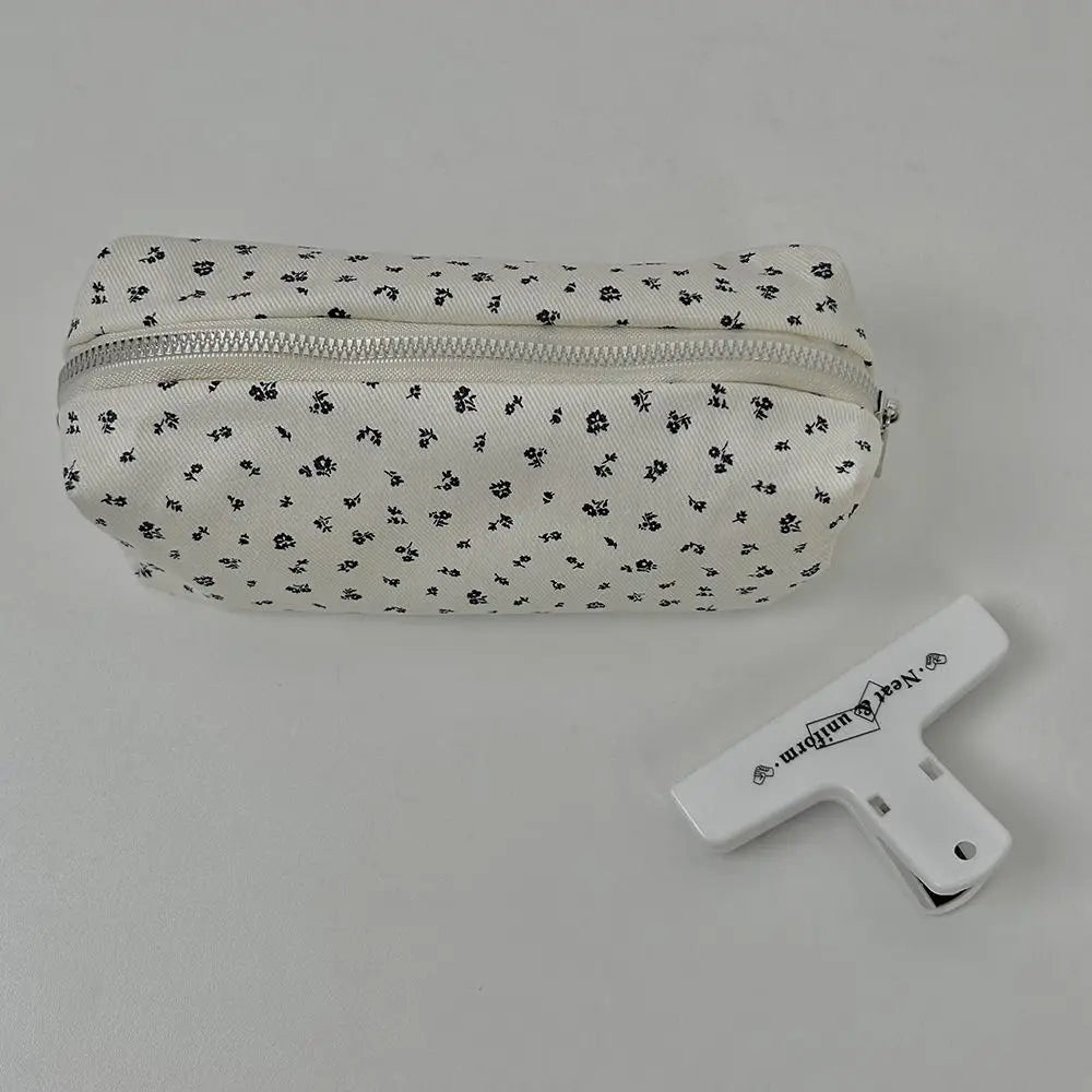 Small Fresh Floral Pen Bag Large Capacity Pencil Case Multifunctional Stationery Storage Bag Student School Organizer Supplies