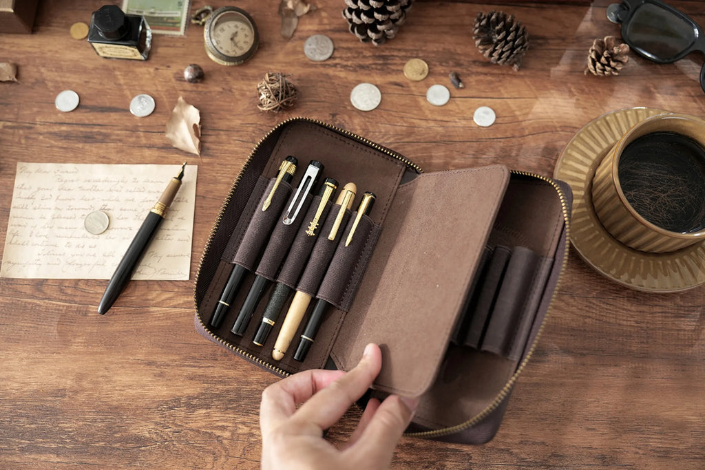 Genuine Leather Fountain Pen Holder Case with Divider, Large Capacity Pencil Pouch Pen Bag for 10 Pens, for Students Stationery