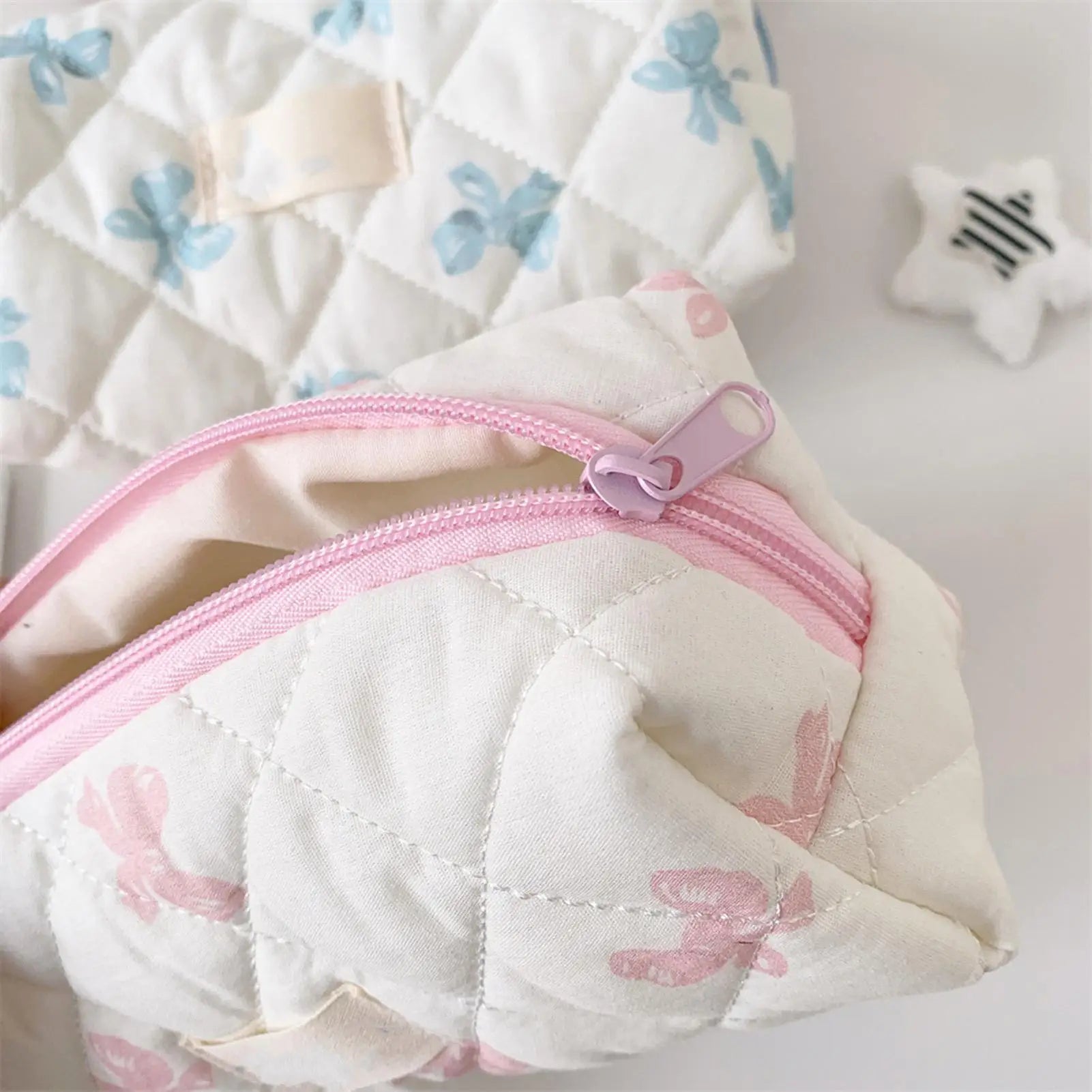 1pc exquisite bowknot single-layer pencil case, bow pattern design storage bag, a must-have for back to school season